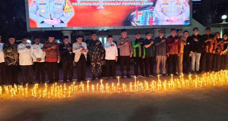 Ikuti Aksi Damai 1.000 Lilin Polda Jambi Bersama Ojol, Gubernur Al Haris: Duka Cita Sedalam-dalamnya Untuk Iffan Kurniawan