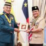 Medali Penghargaan Semangat Rimba Silver Dianugerahkan Pada Wali Kota Jambi Atas Dukungan Kepramukaan di Malaysia