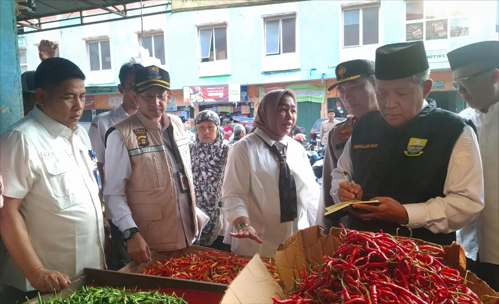 Jelang Ramdahan, Wagub Abdullah Sani Pimpin Sidak Pasar Angso Duo Pastikan Harga Pangan Stabil