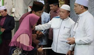 Perdana Safari Ramadhan 1447 H, Gubernur Al Haris Kunjungi Masjid Nurussa’adah Pijoan