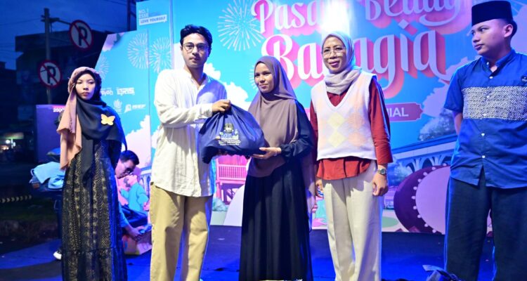 Wawako Diza Resmi Tutup Senandung Cinta Ramadan dengan Berikan Santunan dan Hadiah Prestasi